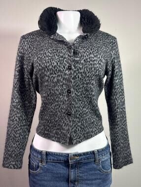 Y2K My Michelle fuzzy collar button up cardigan – Women's Used Clothing